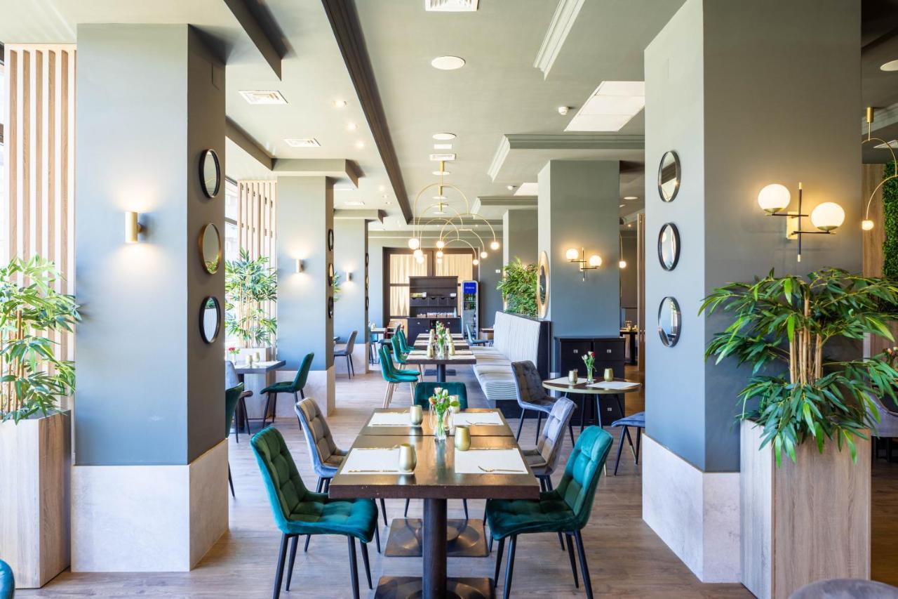 Hotel Rogge Ρέσιτσα Εξωτερικό φωτογραφία
