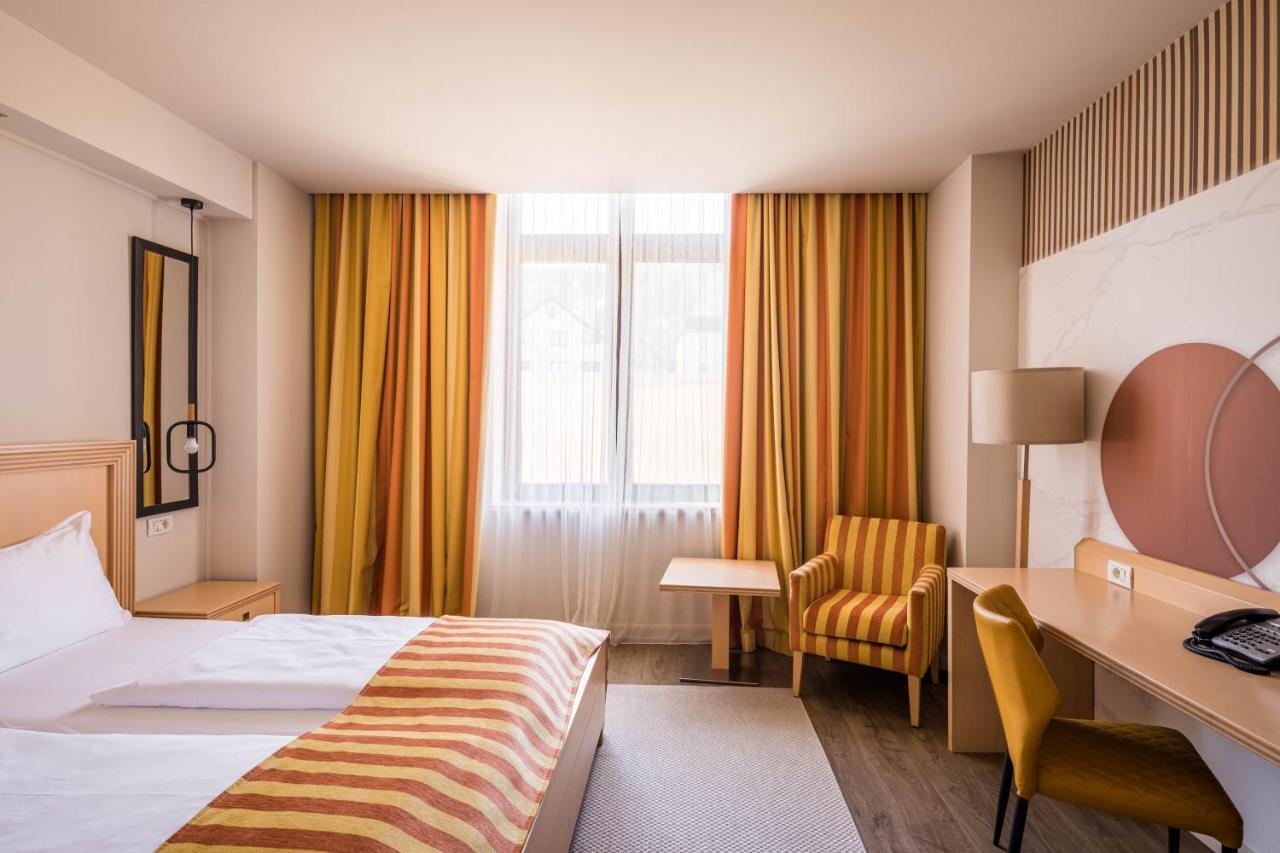 Hotel Rogge Ρέσιτσα Εξωτερικό φωτογραφία