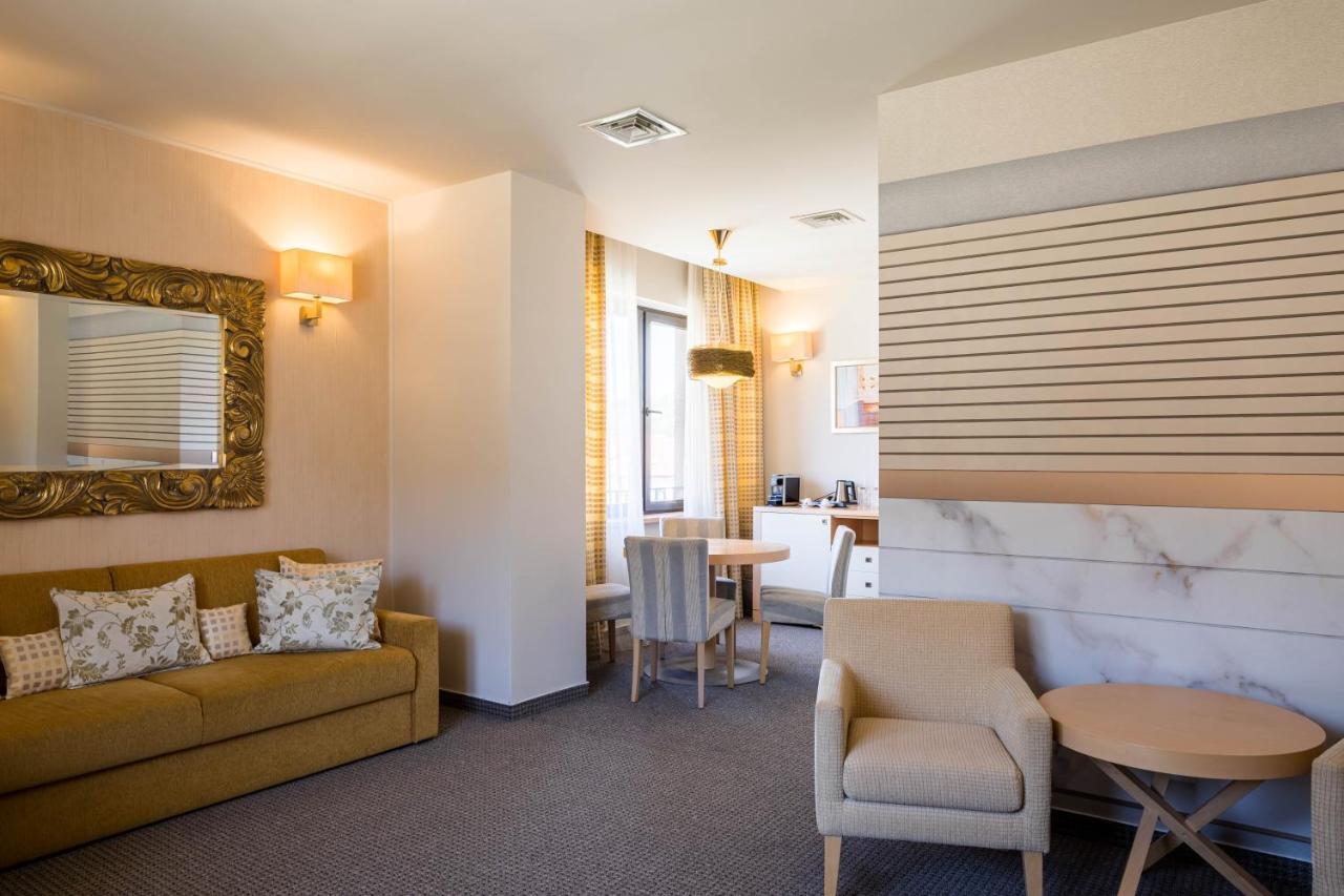 Hotel Rogge Ρέσιτσα Εξωτερικό φωτογραφία
