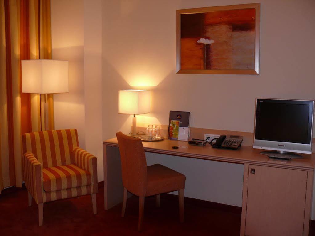 Hotel Rogge Ρέσιτσα Εξωτερικό φωτογραφία