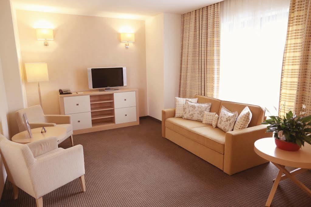 Hotel Rogge Ρέσιτσα Εξωτερικό φωτογραφία