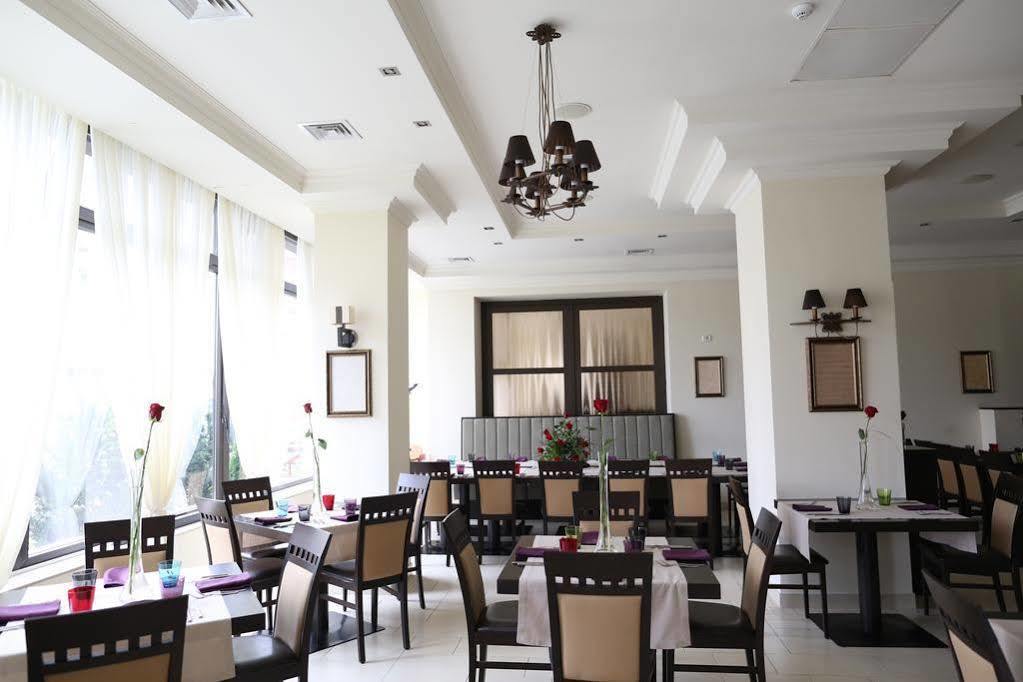 Hotel Rogge Ρέσιτσα Εξωτερικό φωτογραφία